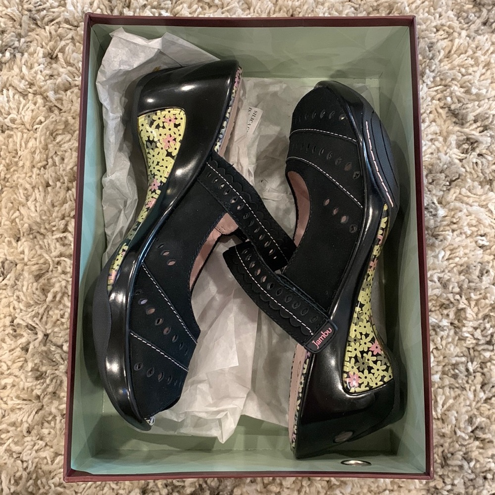 Jambu Clogs